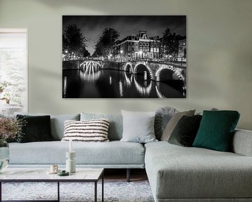 Grachten von Amsterdam in schwarz-weiß von Jolanda Aalbers