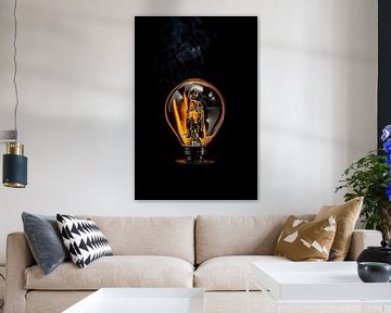 Light bulb by Thomas Riess