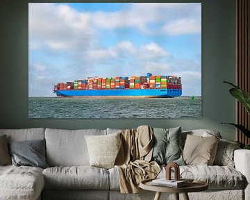 Containerschiff verlässt den Hafen in Richtung offene See von Sjoerd van der Wal Fotografie