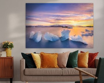 The ice floe lake Jökulsárlón in Iceland during a beautiful by Bas Meelker