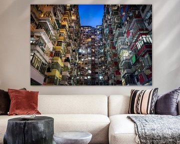 Quarry Bay Monster Building Hongkong von Lex van Lieshout