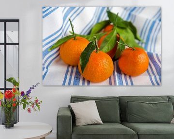 Smakelijke mandarijnen met blad