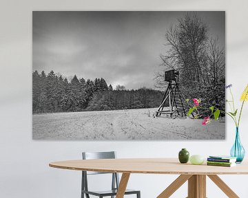 Hoge zetel in besneeuwd winterlandschap van Holger Spieker