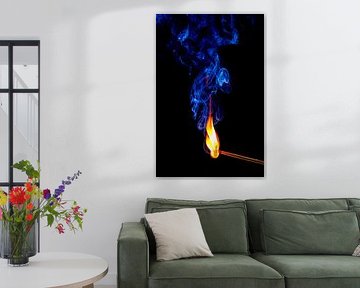 Flamme mit Rauch