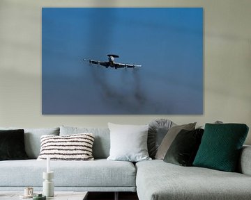 Landing van een AWACS by Abra van Vossen