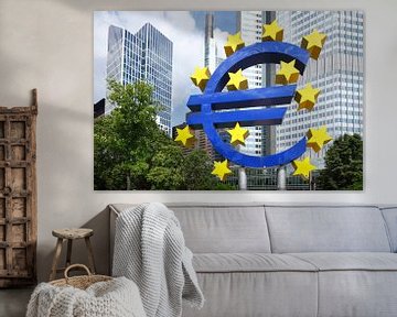 Mémorial de l'euro et tour Eurotower