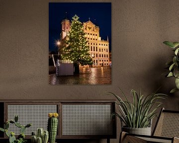 Verlichte kerstboom voor het stadhuis van Augsburg van ManfredFotos