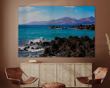 Turquoise zee in Spanje van Dirk Keij-Bron