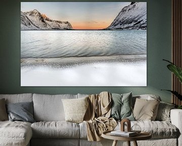Bucht in Senja, Norwegen von Ed van Loon