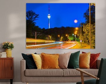 Duitsland, Stuttgart, Nacht Sfeer in de stad bij tv toren wolkenkrabber van adventure-photos
