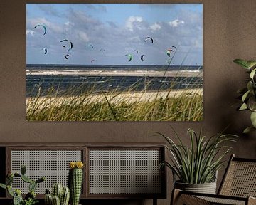 Kite surfers at the starnd
