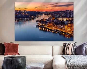 Uitzicht over Porto en Douro Rivier, Portugal van Adelheid Smitt