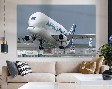 De Airbus Beluga nummer 5 is opgestegen van Hamburg-Finkenwerder. van Jaap van den Berg