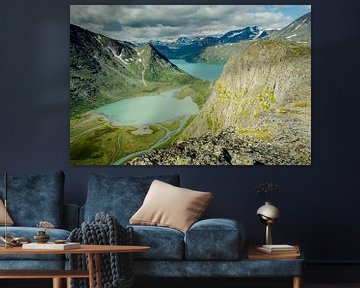 Bergen, meren en bergbeklimmers in het hart van Jotunheimen, Noorwegen van Sean Vos