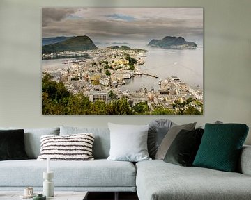 Panoramablik op Alesund, Noorwegen.
