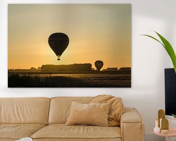 Sonnenuntergang mit 2 Luftballons von Dennie Vercruijsse