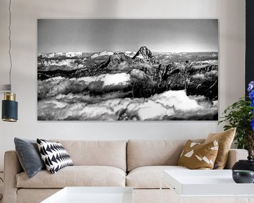 Les montagnes dramatiques au-dessus de Salzbourg sur Roith Fotografie