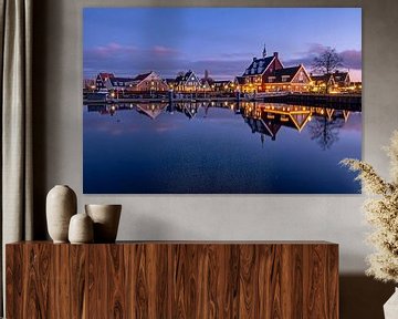 De haven van Huizen bij zonsondergang in Nederland van Eye on You