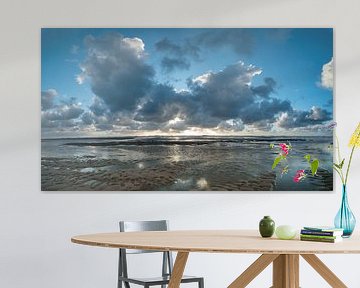 Panorama opname vanaf het Noordzee strand van Michel Knikker