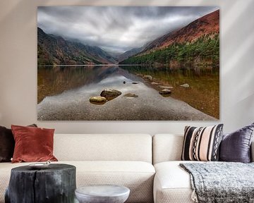 Lac de montagne nuageux sur Sebastian Rollé - travel, nature & landscape photography
