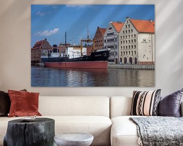 Schip in de oude haven van Gdansk, Polen