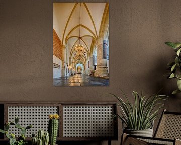 Interieur Sint Bavo kerk in Haarlem van Peter Bartelings