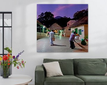 Ashram de Ramana à Tiruvannamalai avec la montagne sacrée Arunachala dans le Tamil Nadu en Inde au c sur Eye on You