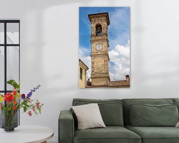 Glockenhähne in Borghetto im Piemont, Italien von Joost Adriaanse