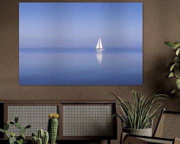 Sailing boat on the Ketelmeer | Landscape photography in Flevoland by Marijn Alons