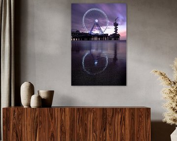 Die Scheveninger Seebrücke lila von Rene scheuneman