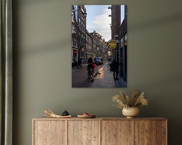 le centre d'Amsterdam pendant l'heure bleue sur Jeannette Kliebisch