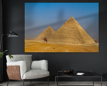 De piramiden van Gizeh in Egypte van Roland Brack