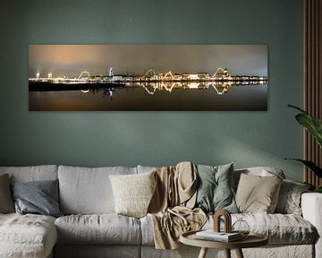 Kampen Abendblick auf die Skyline am Fluss IJssel von Sjoerd van der Wal Fotografie