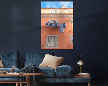 Maandag wasdag in Lissabon, Portugal art print - pastel kleuren reisfotografie en straatfotografie