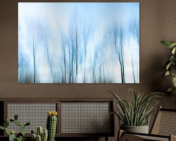 Long exposure pastel abstracte winter bomen met beweging art print - natuurfotografie