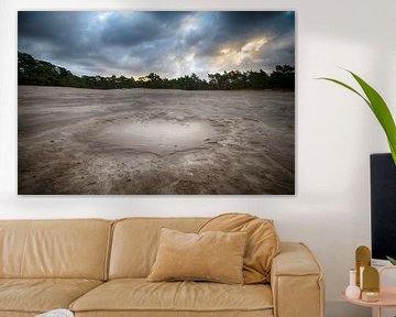 Krater im Sand von Mark Bolijn