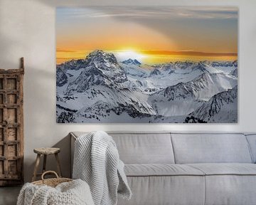 Panorama de montagne avec coucher de soleil en Autriche sur Animaflora PicsStock