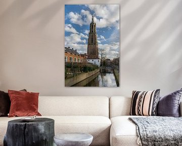 Onze Lieve Vrouwetoren Amersfoort aan de gracht Westsingel van Patrick Verhoef