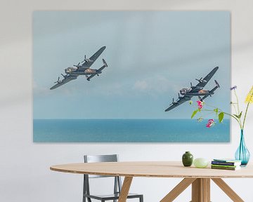 Twee AVRO Lancaster bommenwerpers.