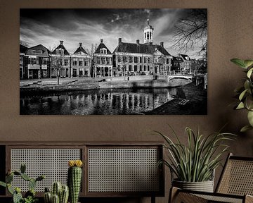 Vestingstad Dokkum, met oude stadhuis - Friesland (NL) van Rick Van der Poorten