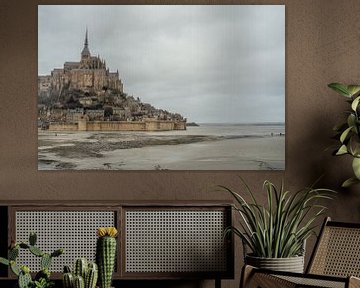 Le Mont Saint Michel by Patrycja Polechonska