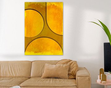 Maan Zon Aarde - Reliëfschilderij in geel oker van Mad Dog Art