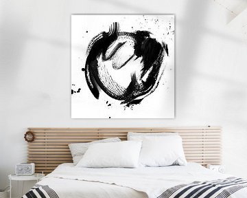 Kreis aus Farbstreifen (schwarz und weiß) von Studio Malabar