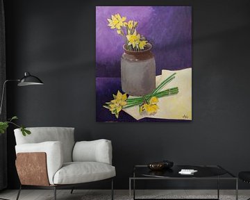 Des jonquilles dans un vase. sur Antonie van Gelder Beeldend kunstenaar