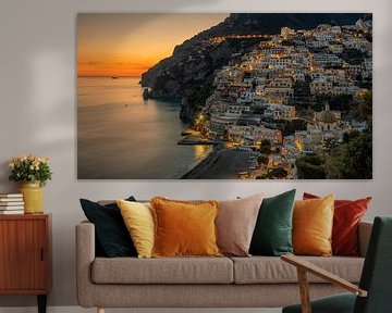 Positano bij zonsondergang van Teun Ruijters