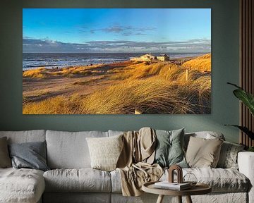 Strandhütte von den Dünen aus gesehen von Digital Art Nederland