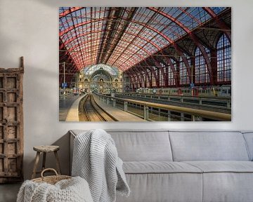 Antwerp Central Station by Leon Okkenburg