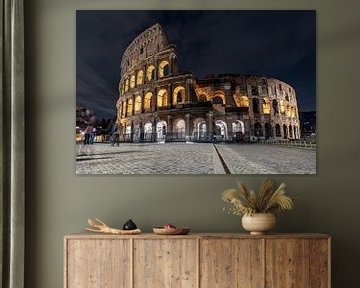 Het Colosseum in Rome in de avond