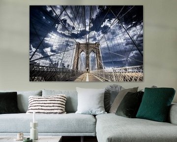 Brooklyn Bridge in New York .