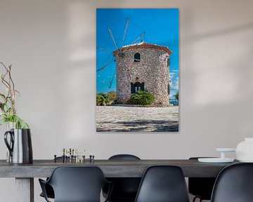 Griekse stenen windmolen op Zakyntos van Fotos by Jan Wehnert